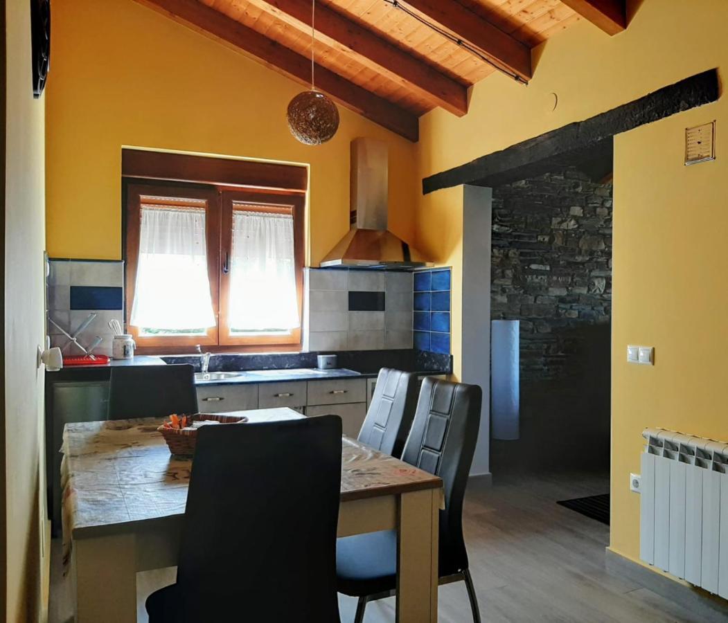 Vivienda Turistica Villa A Madanela ภายนอก รูปภาพ